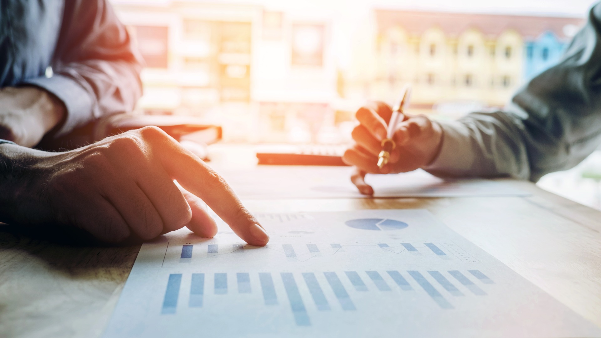 Geschäftstreffen, Budget- und Kostenplanung, Strategieanalyse